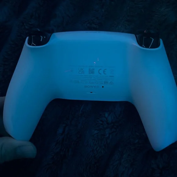 Ps5 controller - Picture 2 of 2
